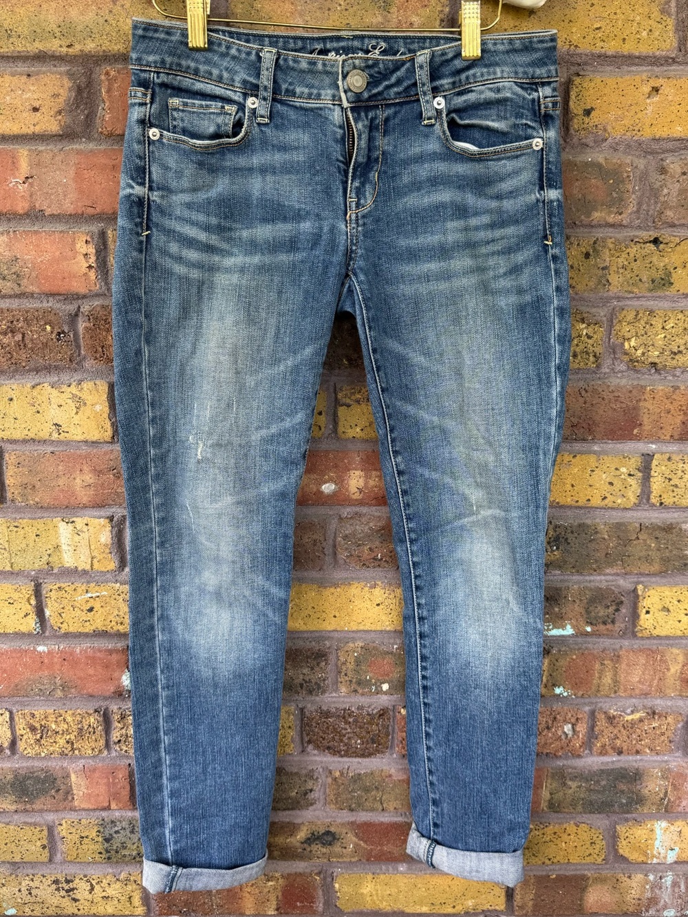 American Eagle Medium Wash Skinny Jeans - Size 4